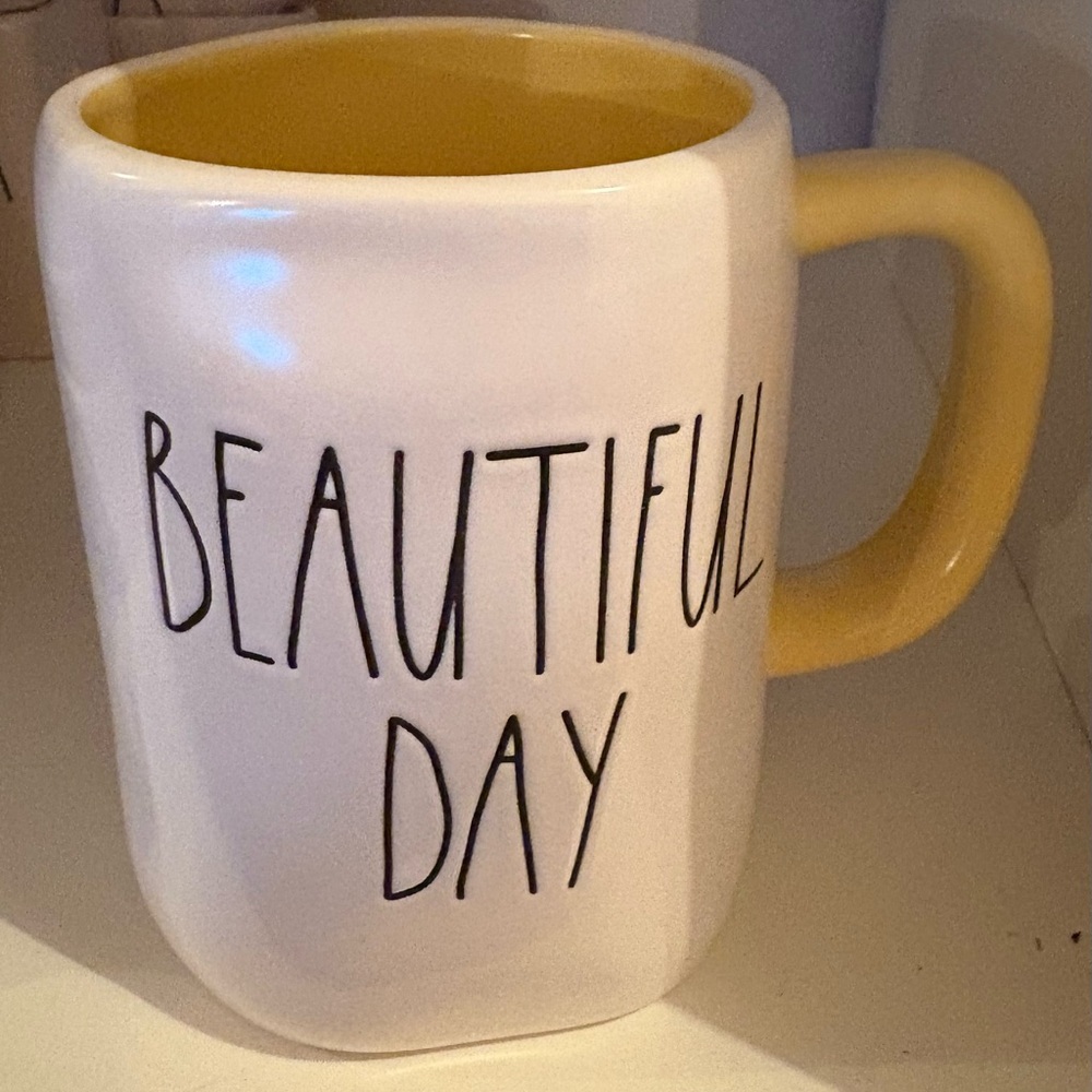 Rae Dunn BEAUTIFUL DAY Mug